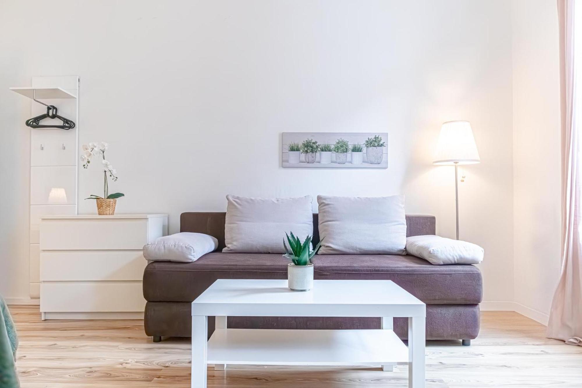 Budget-Friendly 2Br Apt With Great Location Apartment Vienna Exterior photo